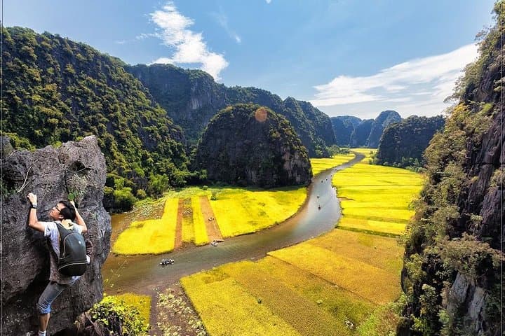 Hang Mua, Tam Coc & Hoa Lu Day Tour — Ninh Binh Limestone Valleys
