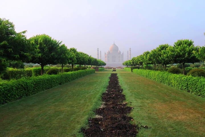 Same-Day Agra Tour: Taj Mahal & Agra Fort Private Trip from Delhi photo 3