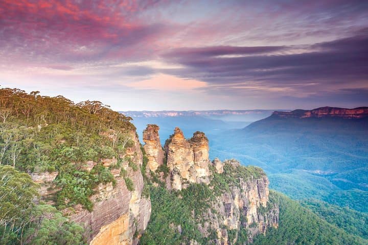 Blue Mountains Sunset Tour from Sydney: Kangaroos, Waterfalls & Three Sisters at Golden Hour