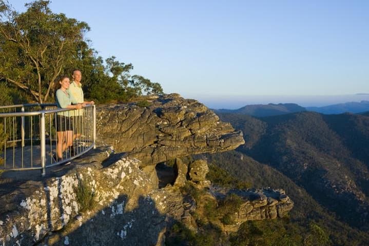 Grampians National Park Day Trip: MacKenzie Falls, The Balconies & Kangaroos