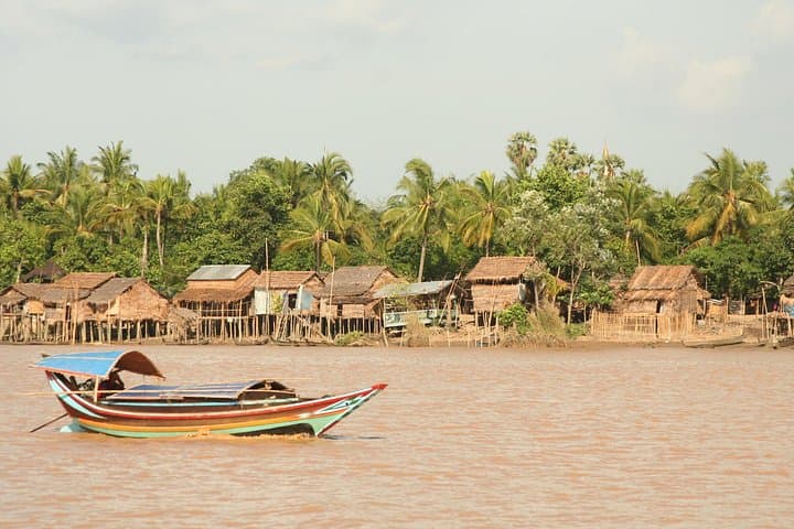 Twante by Boat: Pottery Villages, Trishaws & Yangon River Cruise