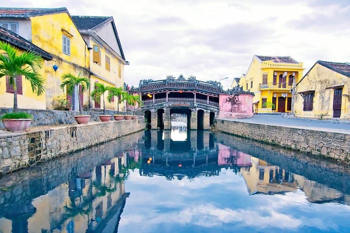 Vietnam Highlights: 9-Day Coastal to River Journey from Hanoi to Saigon photo 1