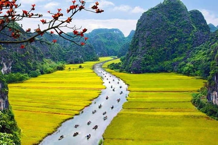 Vietnam & Cambodia 10-Day Cultural and Scenic Highlights Tour