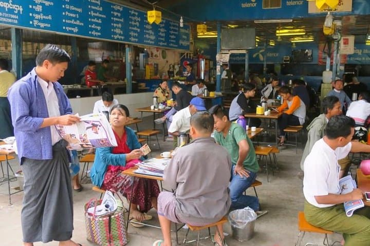 Half-Day Local Experience in Yangon: Tea Shops, Sule and Bogyoke Market