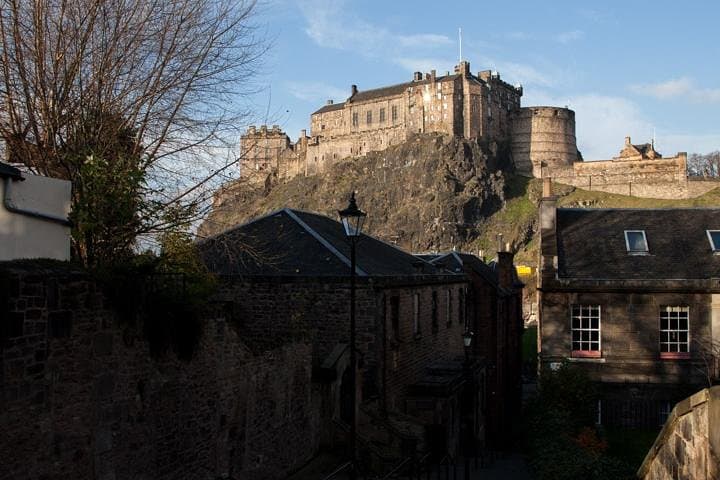 Edinburgh Private Full-Day Driving Tour: Castle, Arthur's Seat & Whisky Tastes photo 1