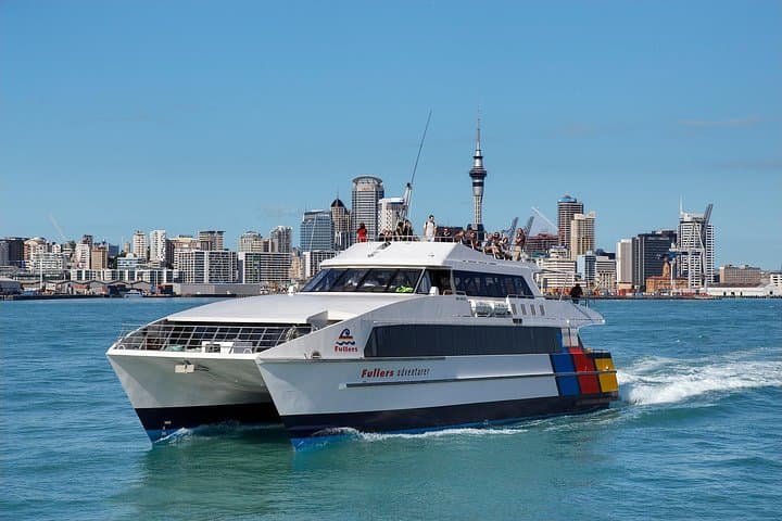 Auckland Harbour Cruise: 90-Minute Waitematā Harbour Sightseeing photo 2