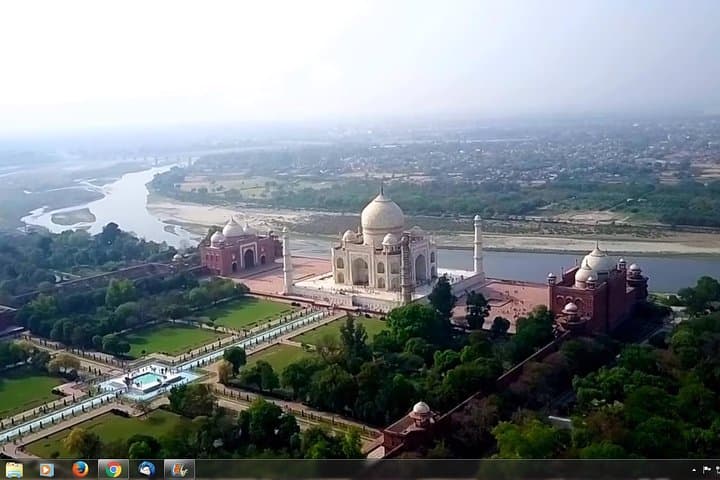 Same-Day Taj Mahal Tour from Delhi: Skip-the-Line Private Car to Agra photo 2