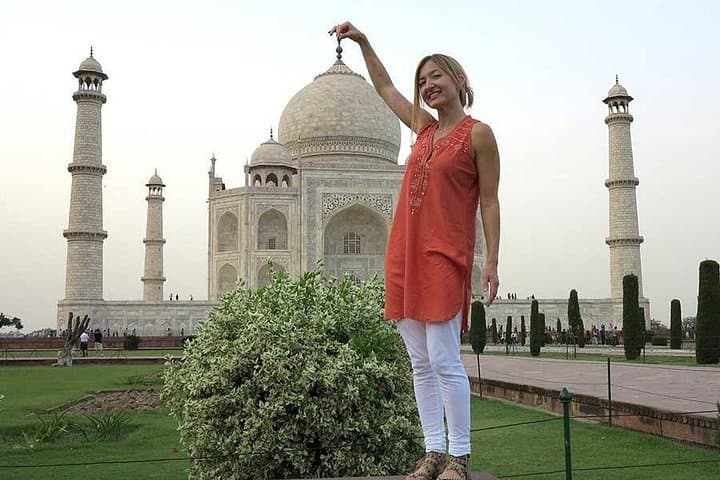Overnight Taj Mahal Tour from Delhi: 2-Day Agra Trip & Sunrise Taj Visit photo 3