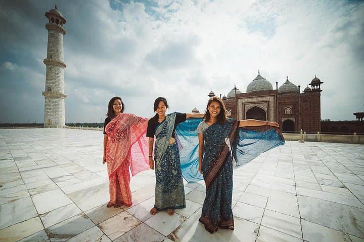 Skip-the-Line Taj Mahal Day Trip from Delhi by AC Car