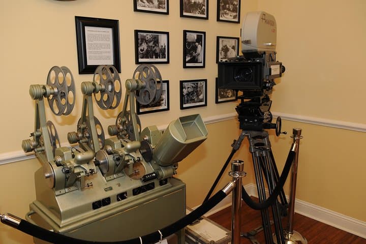 Savannah Movie Tour: Explore Historic District Film Locations by Bus photo 1