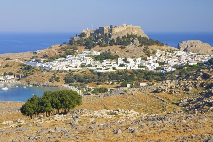 Lindos Acropolis & Village Private Tour: Ancient Cliffs and Coastal Views