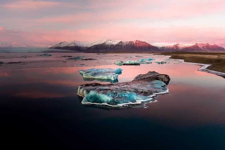 Private Jökulsárlón Glacier Lagoon 2-Day Tour & Glacier Hike from Reykjavík photo 2
