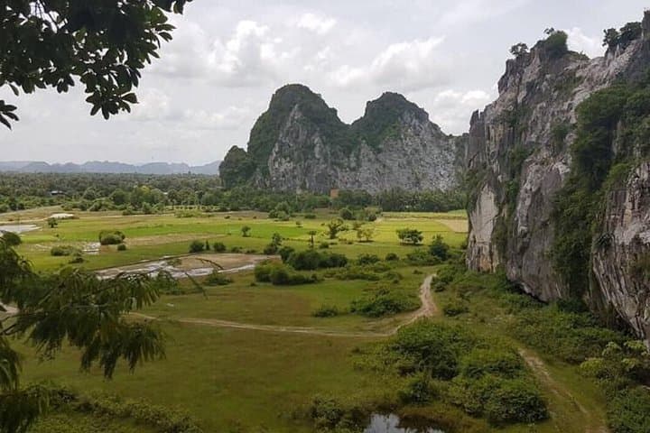 Kampong Trach Scooter Tour: Caves, Windy Mountain & Sun and Moon Caves photo 3