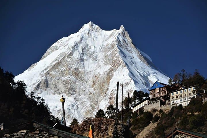 Manaslu Circuit Trek: 14-Day High-Altitude Route Over Larkya La