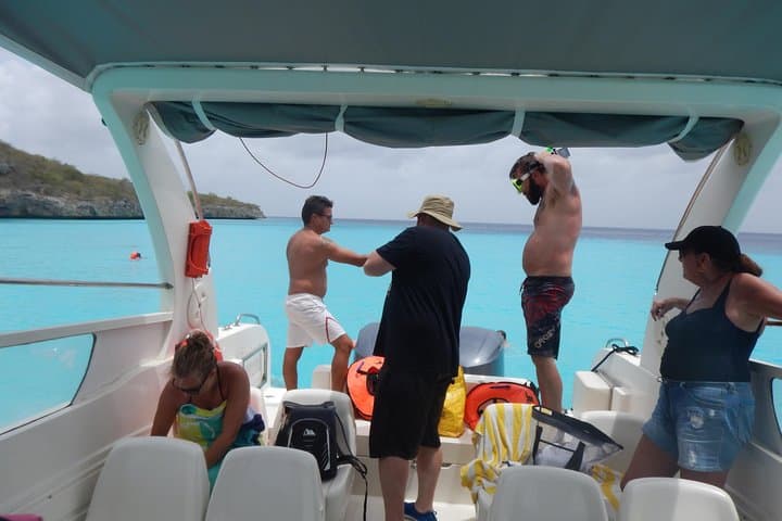 Blue Room and Beach Speedboat Tour Curaçao — Snorkel the Famous Blue Cave & Shipwreck Beach photo 5
