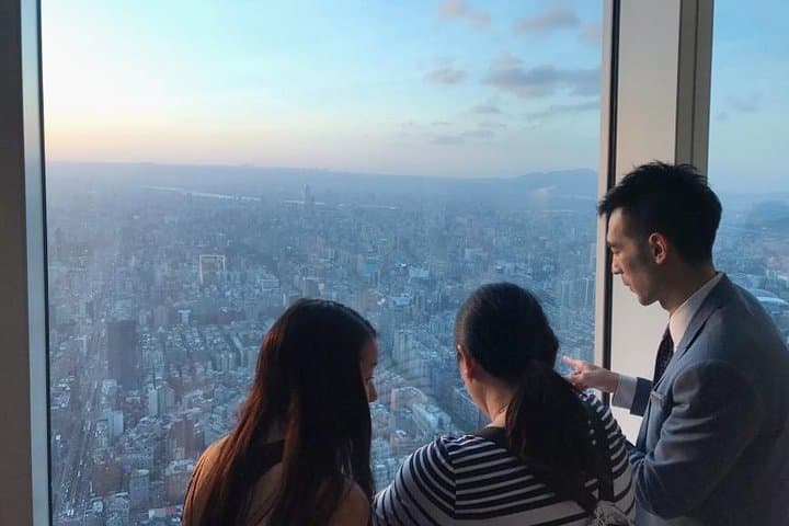 Taipei 101, Din Tai Fung & Beitou Hot Springs — Private Day Tour Guide photo 4