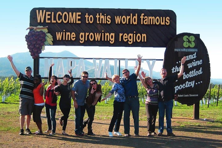 Napa Valley Small-Group Winery Tour with Picnic Lunch