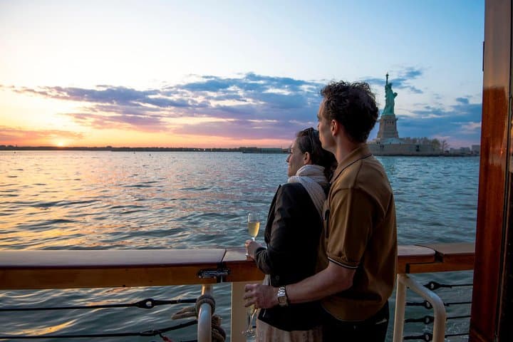 Experience the Magic of a New York Sunset Cruise photo 5
