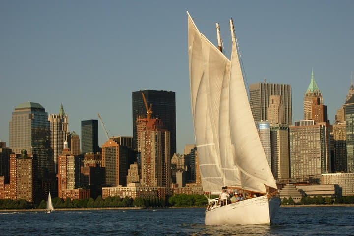 Sunset Sail Aboard the Schooner Adirondack: Hudson River Evening Cruise photo 4