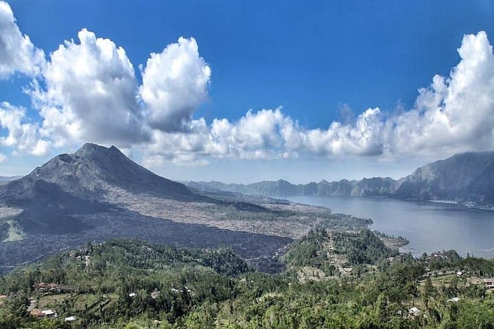 Bali Private Tour — Best of Ubud, Kintamani Volcano & Jungle Swing photo 3
