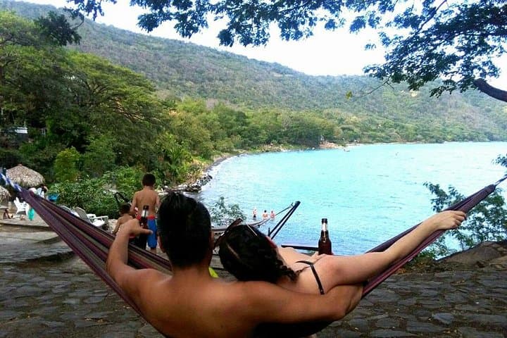 Laguna de Apoyo & Masaya Volcano Day Pass: Swim, Kayak and Crater Views