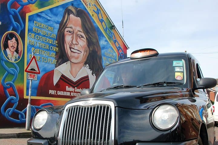 Belfast Black Cab Tour: Political Murals, Peace Wall & The Troubles photo 2