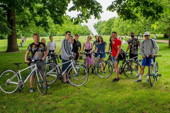 Cycle London's Big Six and a Pub: Guided 5-Hour Bike Tour photo 2