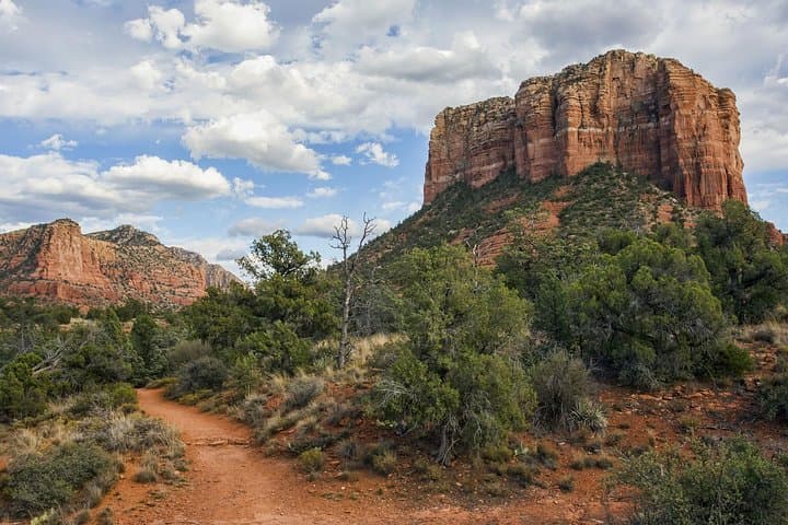 Sedona Hiking, Lunch & Page Springs Wine Tasting — Full-Day Private Tour photo 1