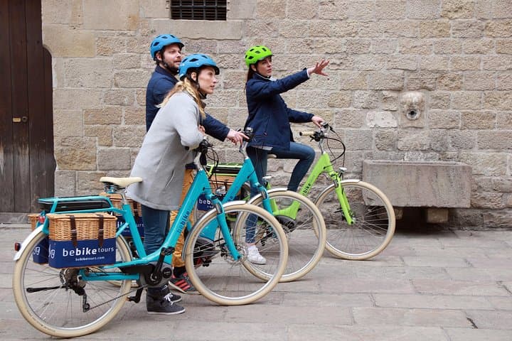 Glide Through Barcelona: A 2.5-Hour Historical E‑Bike Tour photo 3