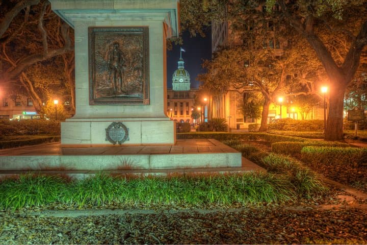 Grave Tales Ghost Tour — Savannah Haunted History Walking Tour photo 6