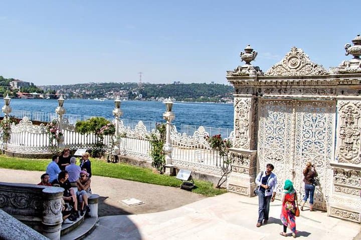 Bosphorus Bus and Boat: 5-Hour Istanbul Guided Cruise and City Tour photo 4