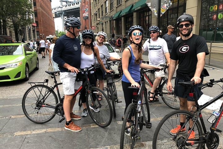 Lower Manhattan Bike Tour: 8-Mile Guided Ride From Manhattan Bridge to Battery Park photo 2