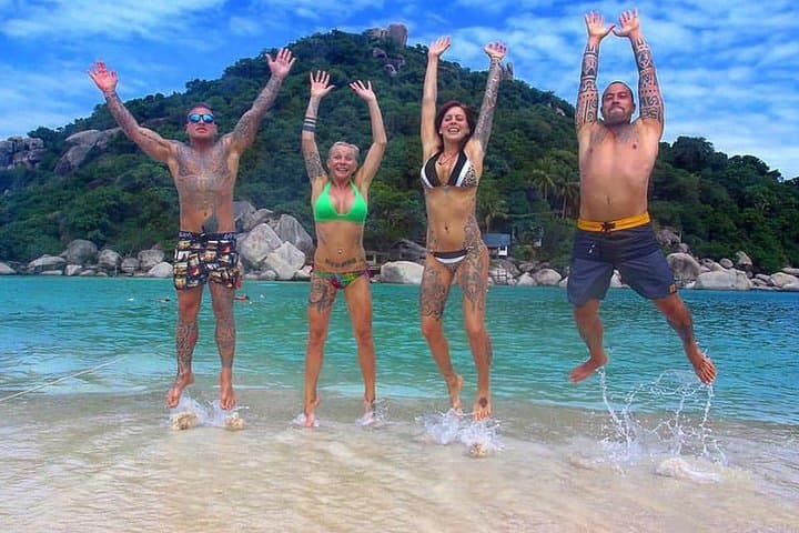 Private Charter to Angthong Marine Park — Custom Speedboat Tours from Koh Samui