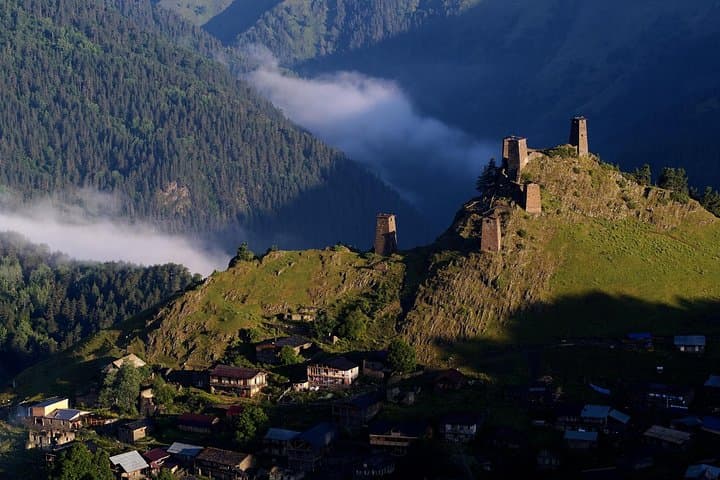 6-Day Tusheti Trek: Omalo to Diklo — Mountain Passes, Stone Villages & Guesthouse Nights