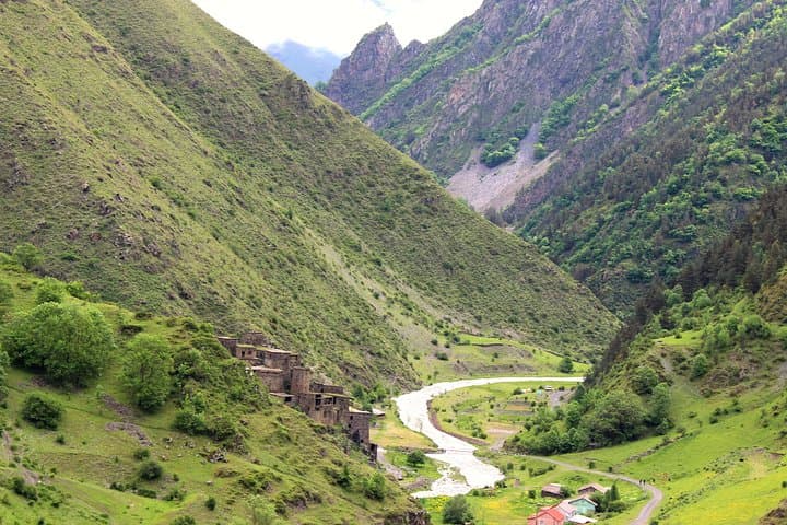 Trekking Tusheti to Khevsureti via Atsunta Pass — 6-Day High-Altitude Caucasus Trek photo 2