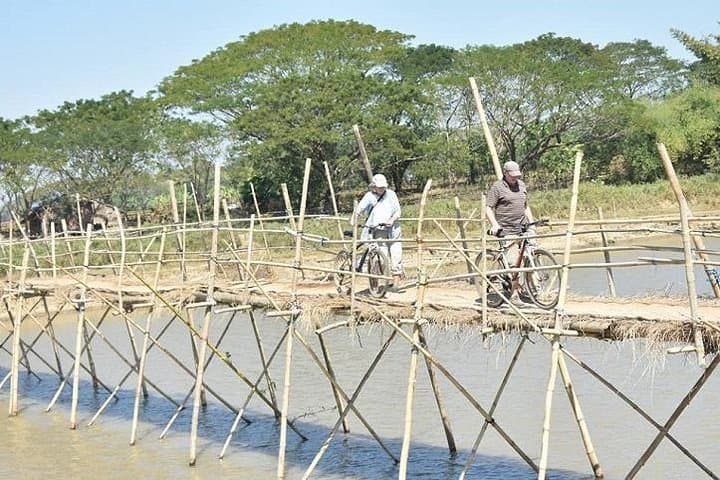 Bike the Old Dhammazedi Road: Village Life, Weavers & Country Lunch Near Yangon