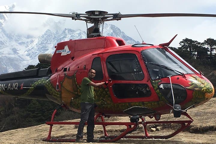 Breakfast at the Top: Everest Helicopter Tour to Kala Patthar & Everest View Hotel photo 2