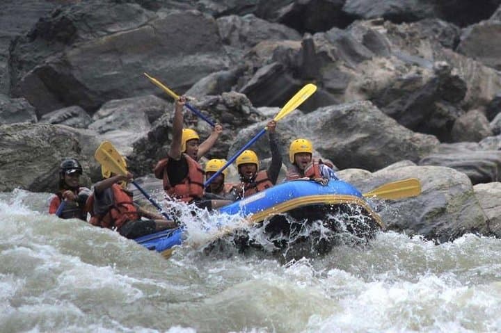 Trishuli River Rafting Day Trip from Kathmandu — Beginner-Friendly Whitewater photo 3