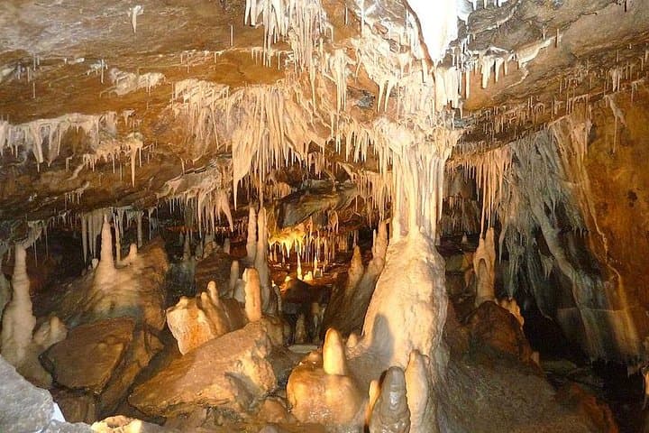 Jeita Grotto & Harissa Half-Day Tour from Beirut: Caves, Cable Car & Bay Views photo 3
