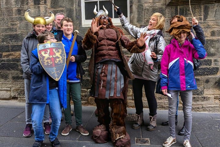 Edinburgh Walking Tour: JK Rowling, Harry Potter & the Old Town Origins