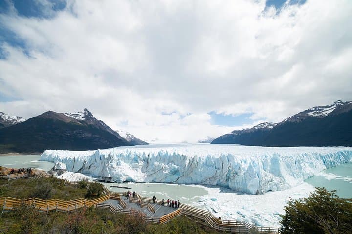 Perito Moreno Glacier Walkways & Optional Nautic Safari from El Calafate photo 2