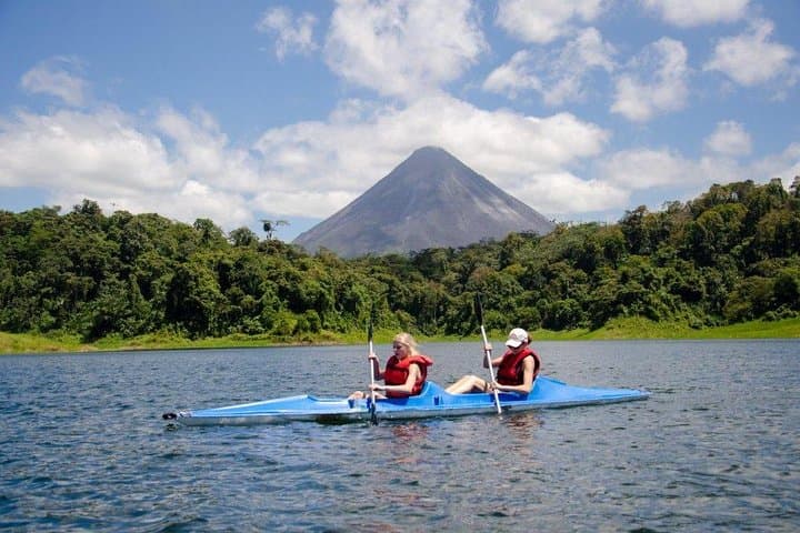 Kayak Lake Arenal: Paddle Under Arenal Volcano for Wildlife & Views