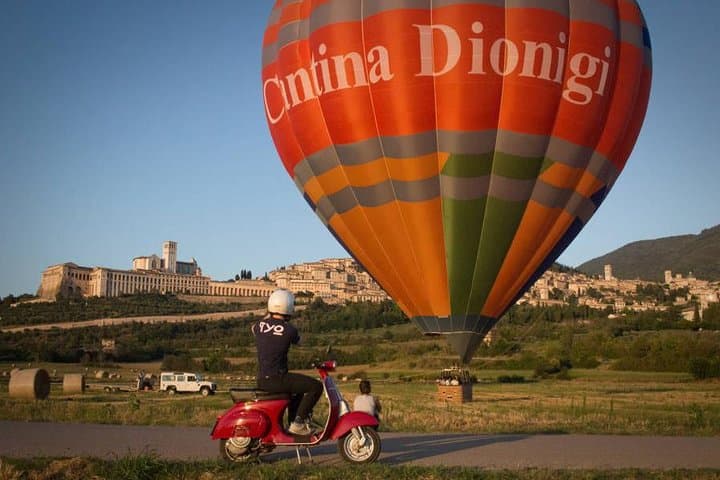 Sunrise Balloon Flights Over Assisi — Hot Air Rides Above Umbria's Vineyards photo 2