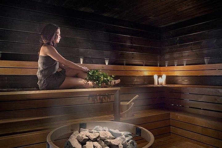 Midnight Sun Lakeside Sauna: Private Finnish Sauna & Swim Near Rovaniemi photo 2