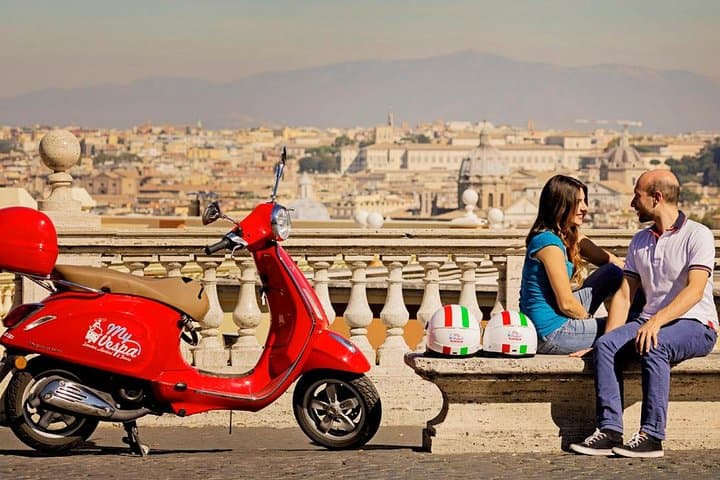 Rome Vespa Panoramic Tour: 3-Hour Scooter Experience photo 2