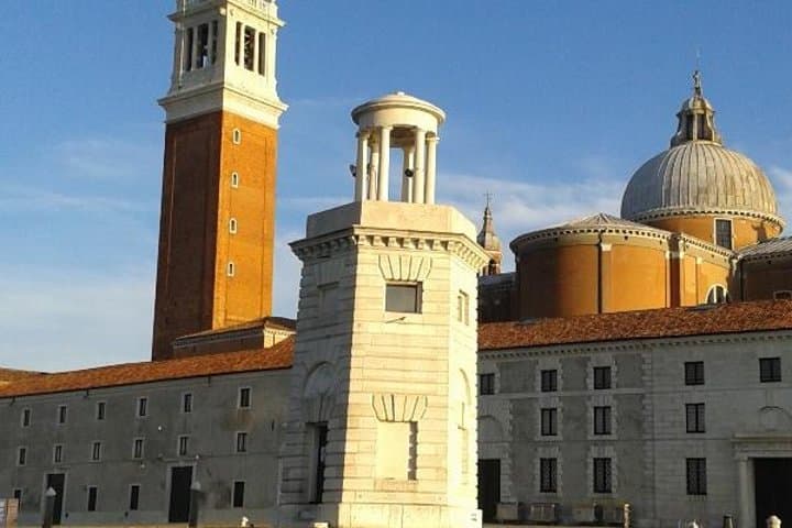 Venice Sunset Cruise: Prosecco Sampierotta Tour of St. Mark’s Basin photo 2