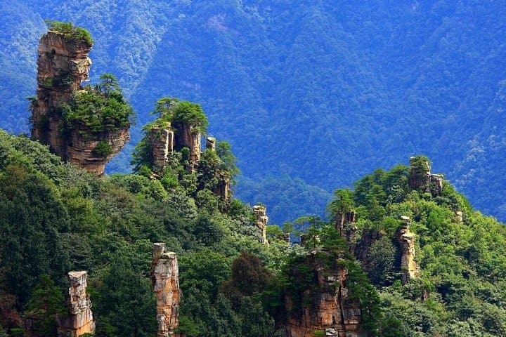 2-Day Private Zhangjiajie Tour — Yuanjiajie, Tianzi & Baofeng Lake photo 2
