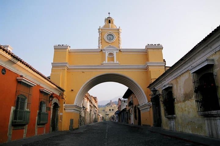 Antigua Guatemala Day Tour — Colonial Streets and Volcanic Views