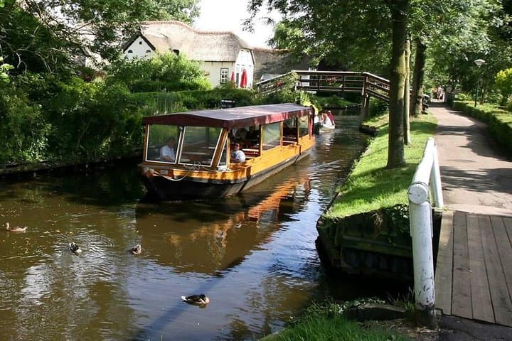 Giethoorn & Afsluitdijk: Private Day Tour from Amsterdam photo 2