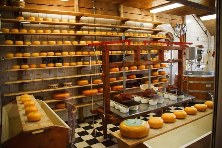 Zaanse Schans Windmills, Cheese & Clogs: Half-Day Private Tour from Amsterdam photo 2